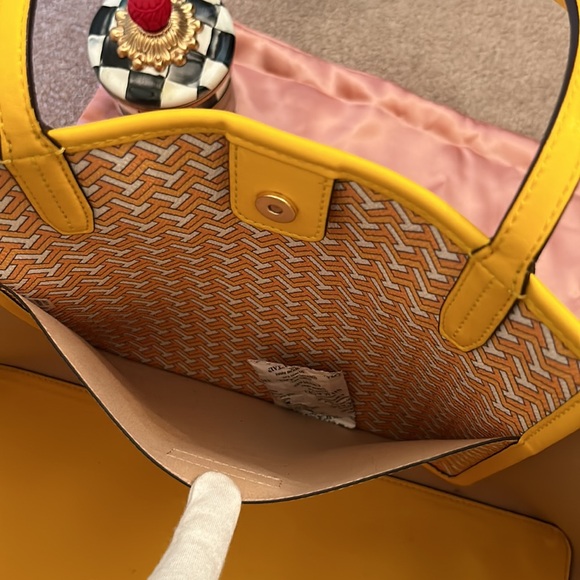 Tory Burch Hugh Tote Bag - Picture 10 of 13